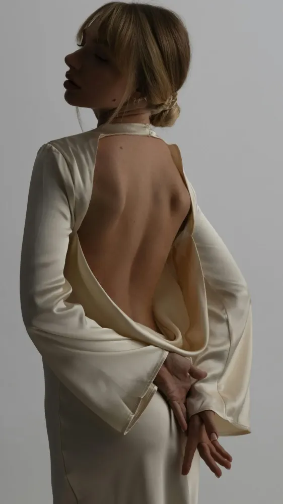 Robe de soirée de dos blanche - Les mariées de juliwebp